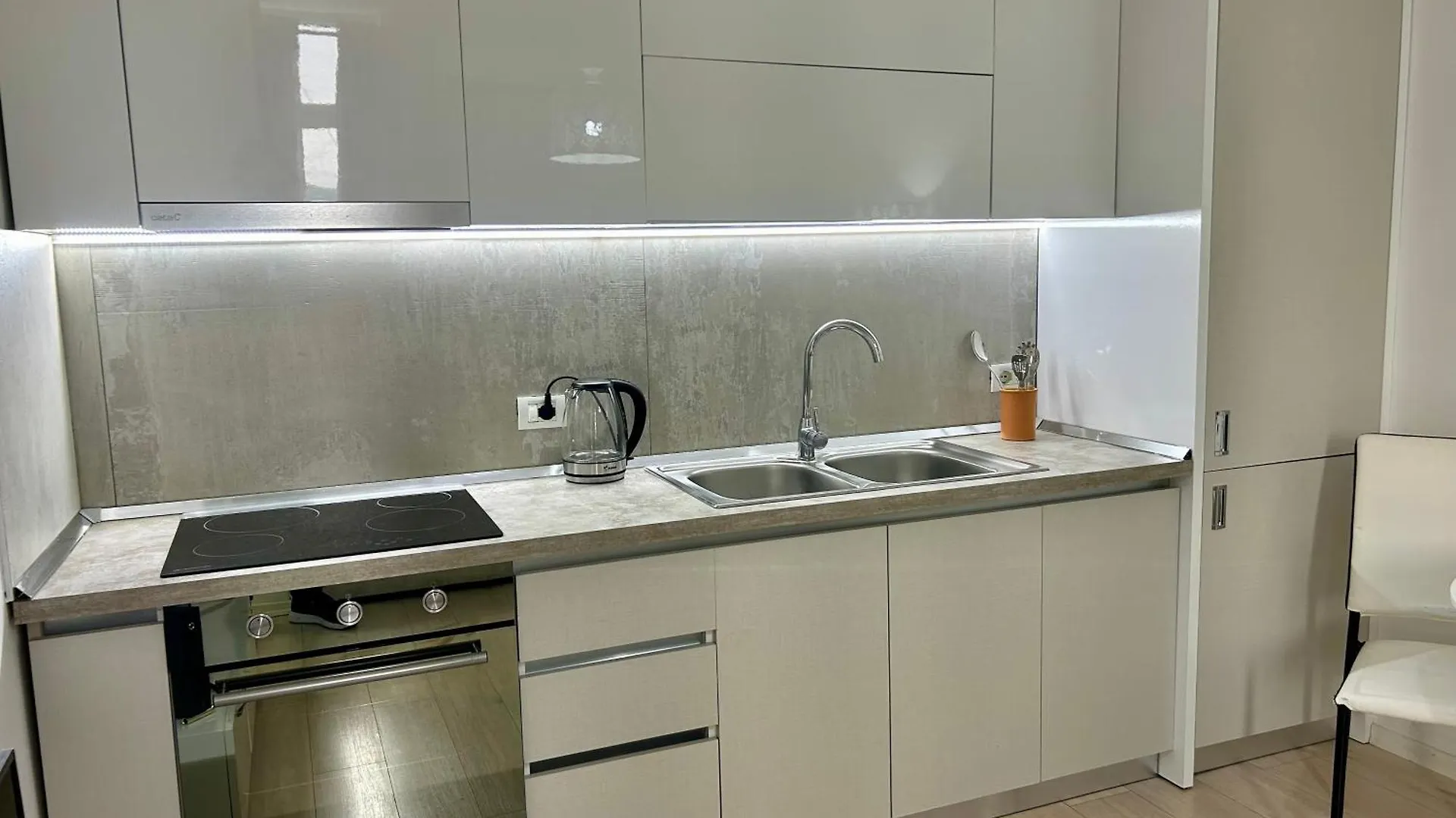 A&X Lovely And Central Apartment - 24H Self Check-In Tirana Albania