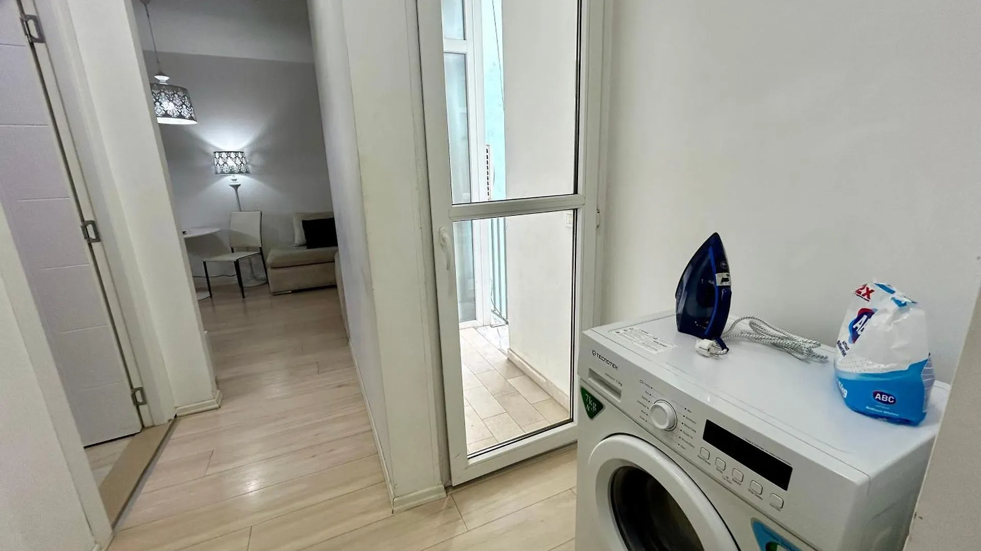 A&X Lovely And Central Apartment - 24H Self Check-In Tirana