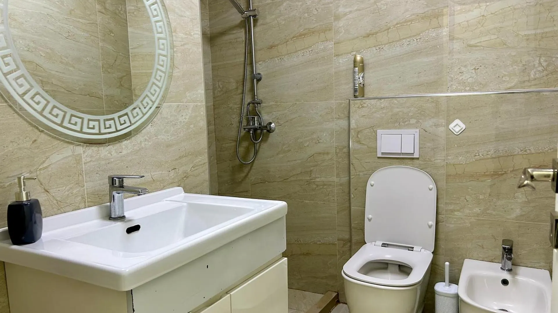 A&X Lovely And Central Apartment - 24H Self Check-In Tirana 0*,